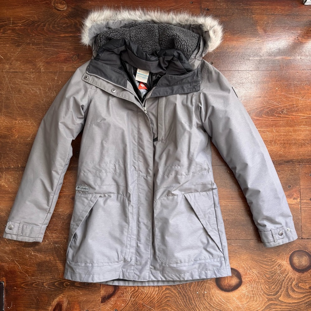 Columbia brand. Gray Hooded Winter Coat.
